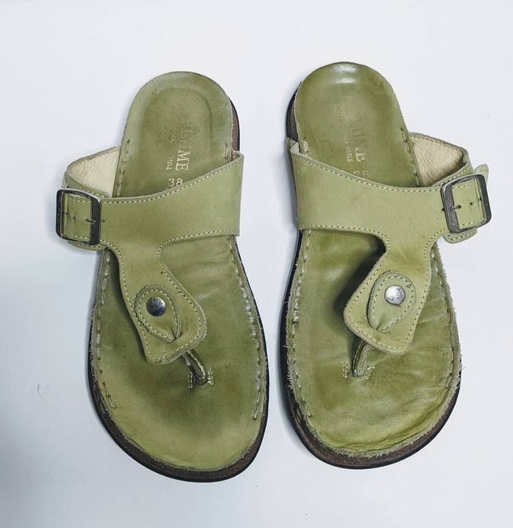 La Plume Womens Thong Sandals Green Leather Buckle Platform Wedges 7.5 EUR 38